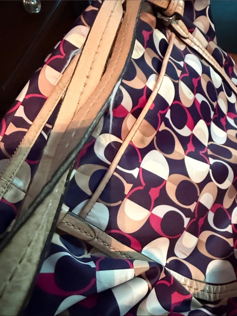 Coach Signature C Bag - Picture 5 of 9